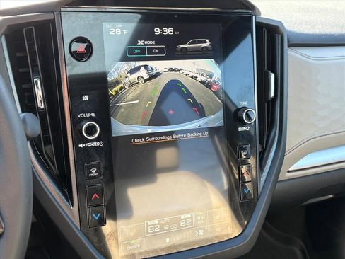 Used 2025 Subaru Forester Premium w/ Convenience Package #2 image 10