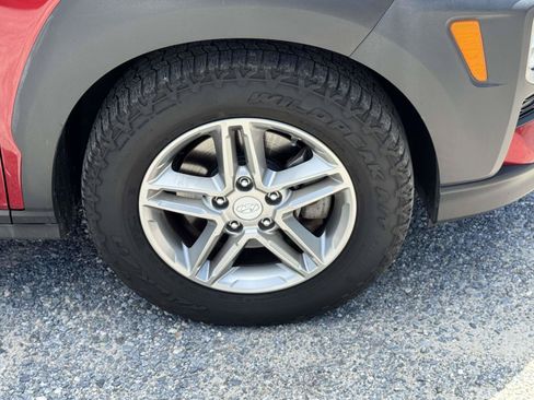 Used 2019 Hyundai Kona SE AWD/4WD image 6