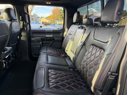 Used 2019 Ford F150 Lariat w/ Equipment Group 502A Luxury image 4
