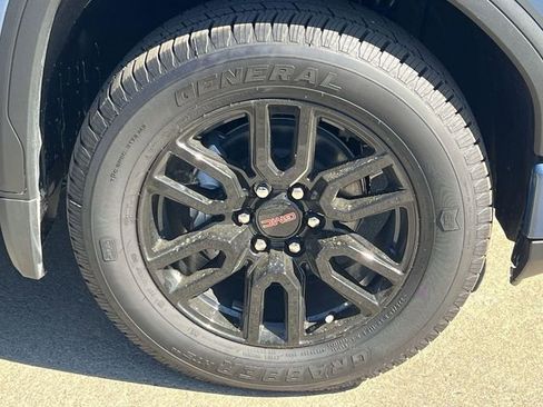 New 2026 GMC Sierra 1500 Elevation w/ LPO, Elevation Black Package image 36