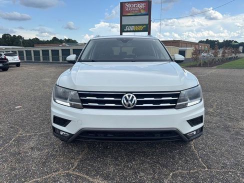 Used 2021 Volkswagen Tiguan SEL FWD image 8
