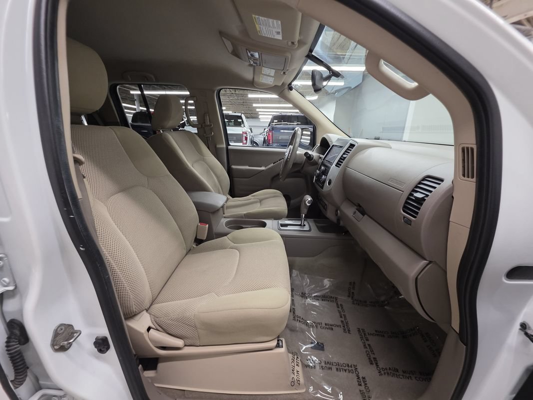 Used 2019 Nissan Frontier SV w/ Value Truck Package AWD/4WD image 25