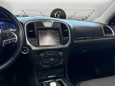 Used 2016 Chrysler 300 C w/ Safetytec Plus Group image 10