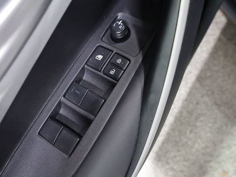 Used 2024 Toyota Corolla SE w/ SE Premium Package FWD image 13
