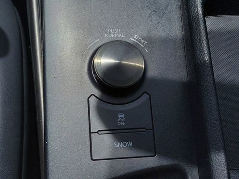Used 2016 Lexus IS 200t RWD image 27