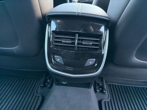 Used 2019 Cadillac XTS Luxury w/ Driver Awareness Package image 34