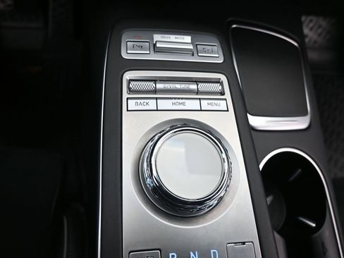 Used 2022 Genesis GV70 3.5T Sport w/ Sport Prestige Package image 39