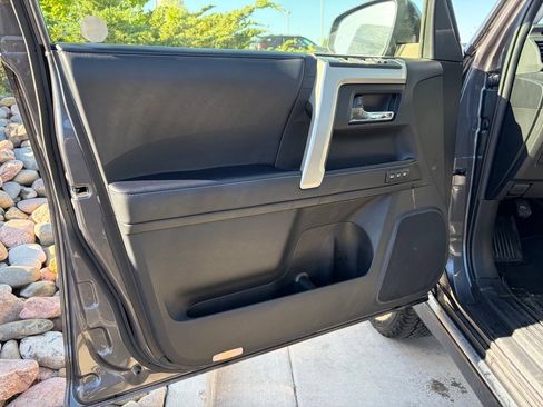 Used 2023 Toyota 4Runner Limited AWD/4WD image 34