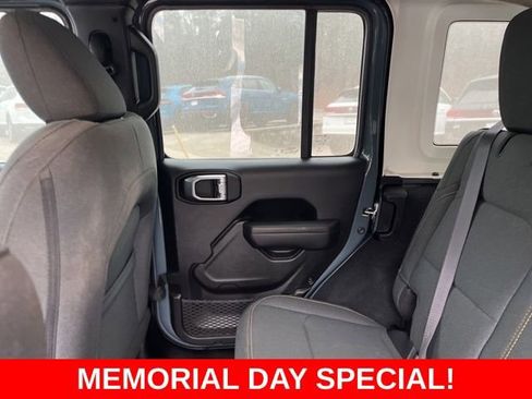Used 2025 Jeep Wrangler Unlimited Sport AWD/4WD image 12