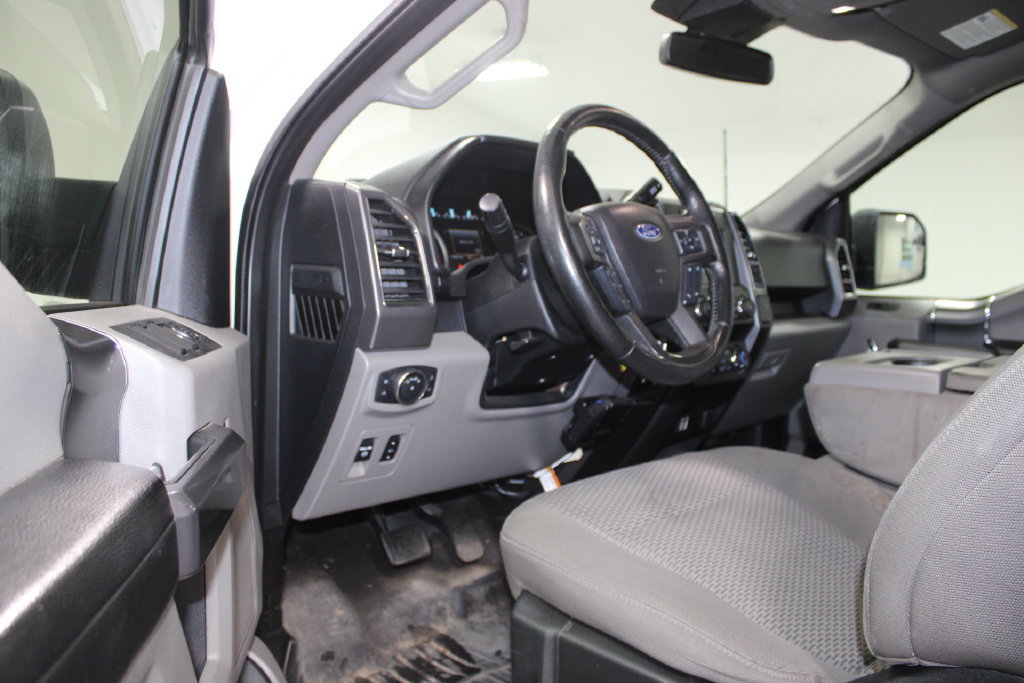 Used 2019 Ford F150 XLT w/ Equipment Group 302A Luxury AWD/4WD image 14