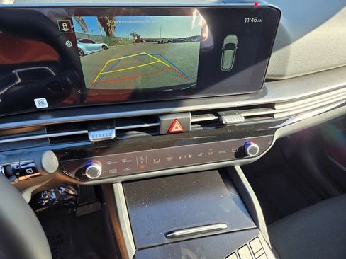 New 2026 Kia Sportage LX image 14