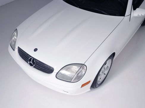 Used 2002 Mercedes-Benz SLK 320 image 8