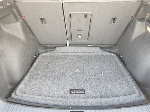 Used 2023 Volkswagen Taos SE image 32