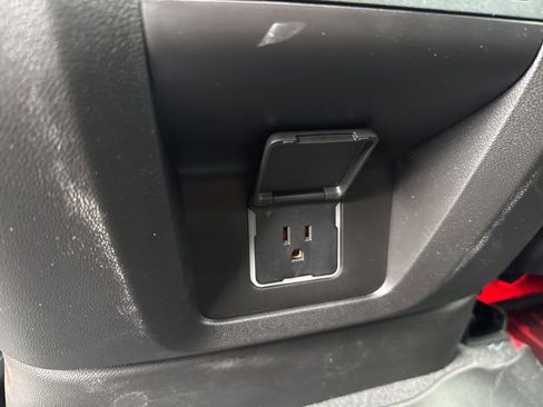 New 2026 GMC Yukon AT4 w/ AT4 Premium Package image 60