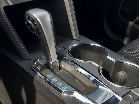 Used 2015 Chevrolet Equinox LT w/ Driver Convenience Package image 20