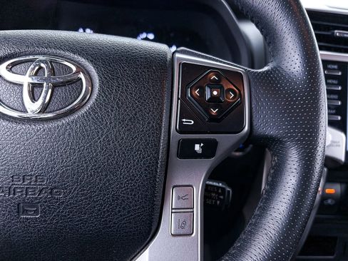 Used 2020 Toyota 4Runner SR5 Premium AWD/4WD image 34