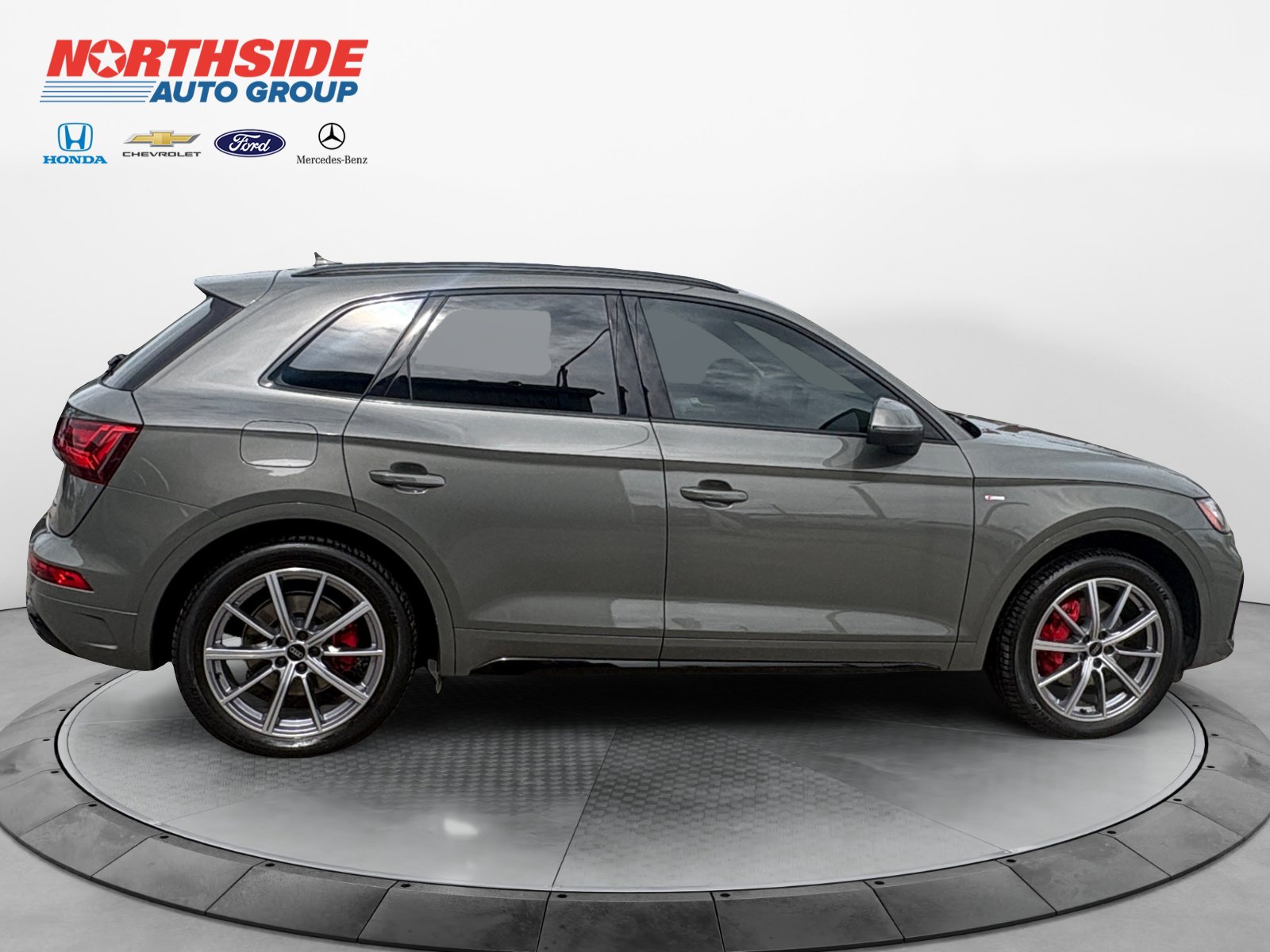 Used 2024 Audi Q5 e Premium Plus AWD/4WD image 8