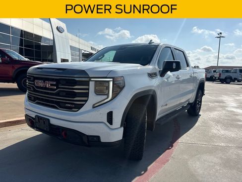 Used 2022 GMC Sierra 1500 AT4 w/ AT4 Preferred Package AWD/4WD image 1