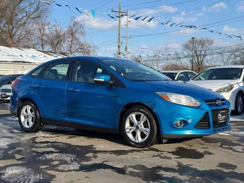 Used 2013 Ford Focus SE w/ SE Winter Pkg image 13