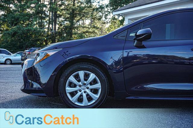 Used 2020 Toyota Corolla LE FWD image 15