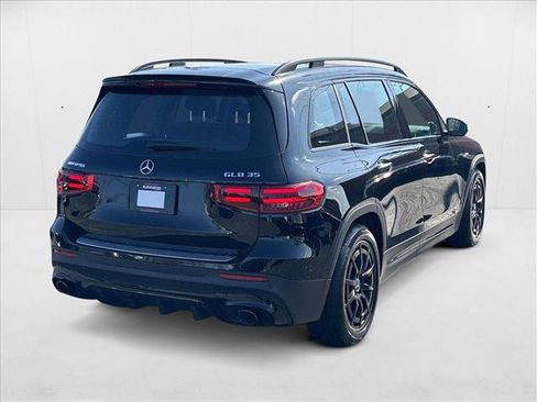 New 2025 Mercedes-Benz GLB 35 AMG 4MATIC image 2