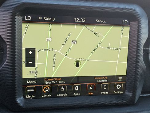 Used 2022 Jeep Wrangler Unlimited Sahara w/ Cold Weather Group AWD/4WD image 8