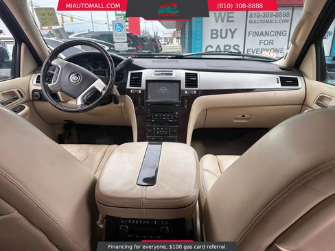 Used 2008 Cadillac Escalade AWD image 22