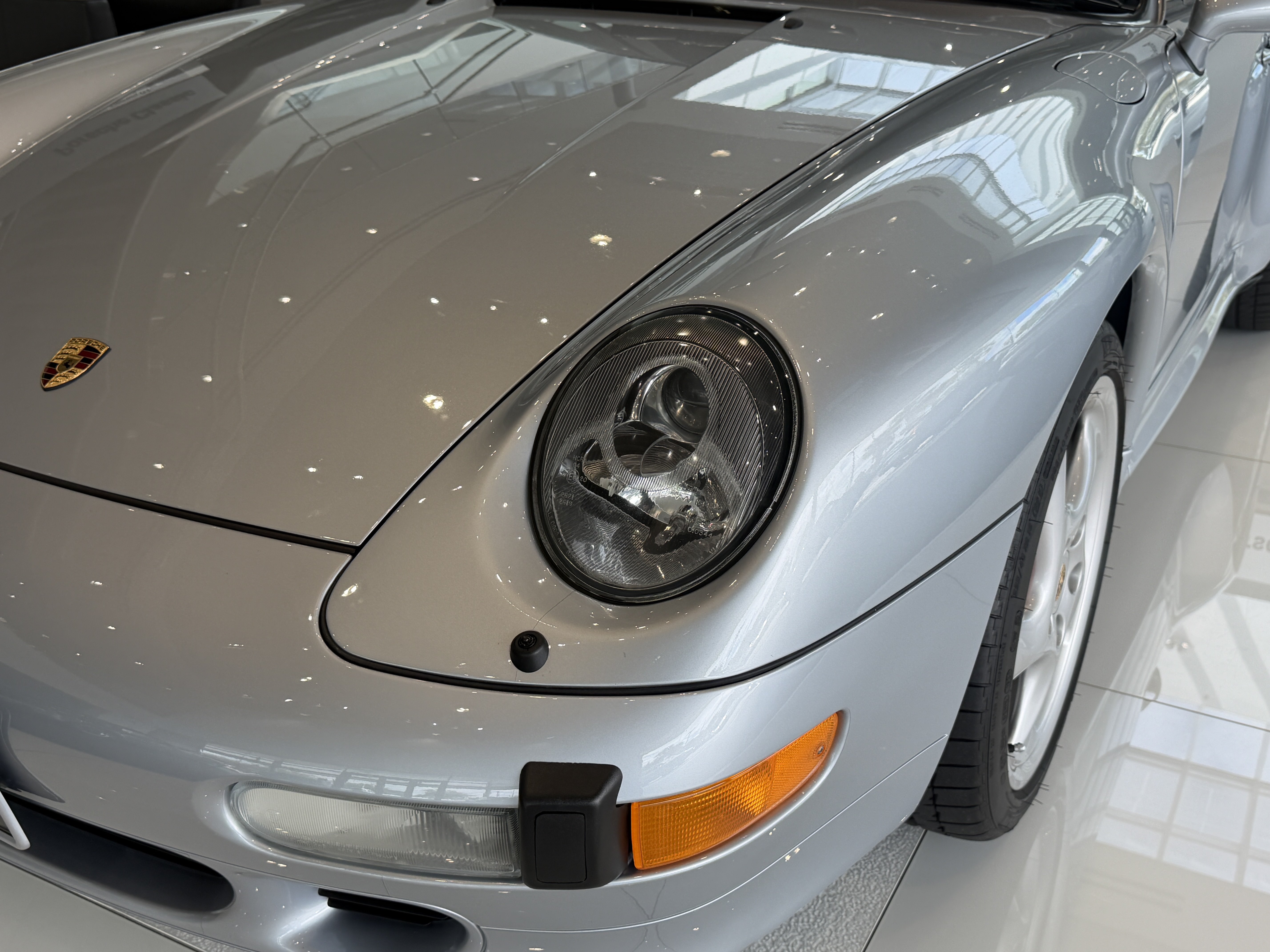 Used 1996 Porsche 911 Carrera 4S AWD/4WD image 10