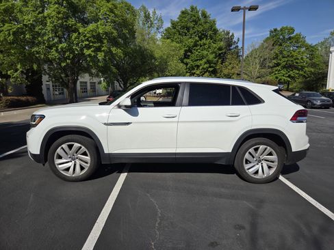 Used 2023 Volkswagen Atlas Cross Sport SE image 8