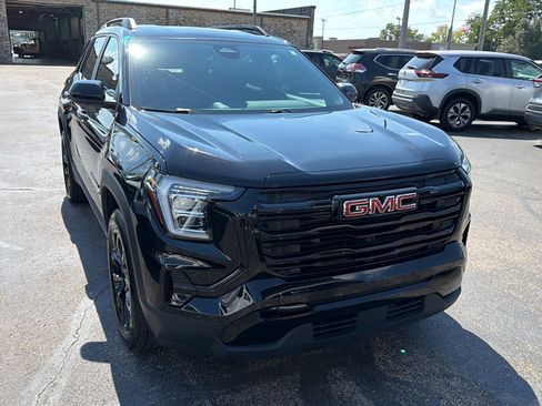 Used 2026 GMC Terrain Elevation w/ Elevation Premium Package AWD/4WD image 2