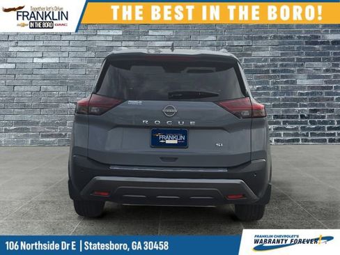 Used 2023 Nissan Rogue SL w/ SL Premium Package FWD image 4
