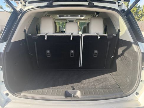 Used 2022 Nissan Pathfinder SL w/ SL Premium Package image 21