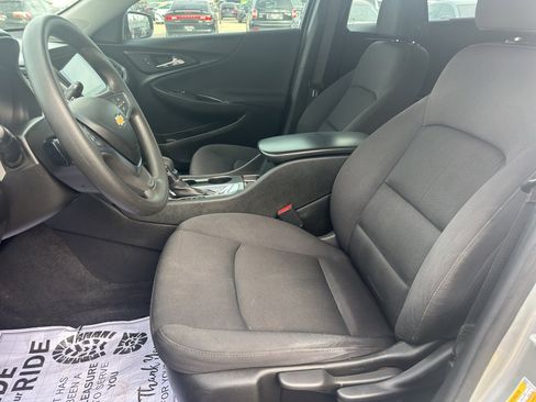 Used 2022 Chevrolet Malibu LS image 9