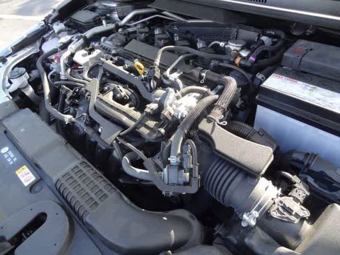 Used 2022 Toyota Corolla SE image 37