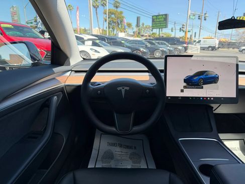 Used 2022 Tesla Model 3 Long Range AWD/4WD image 22