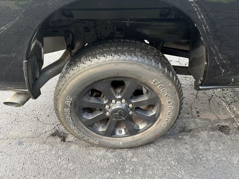 Used 2024 RAM 2500 Big Horn w/ Night Edition AWD/4WD image 14