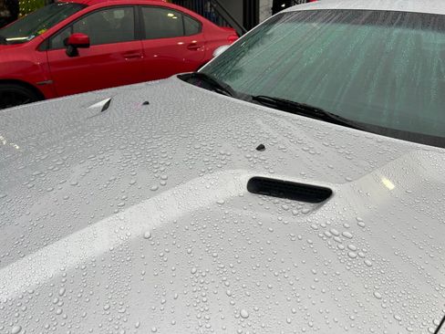 Used 2010 Dodge Challenger R/T image 9