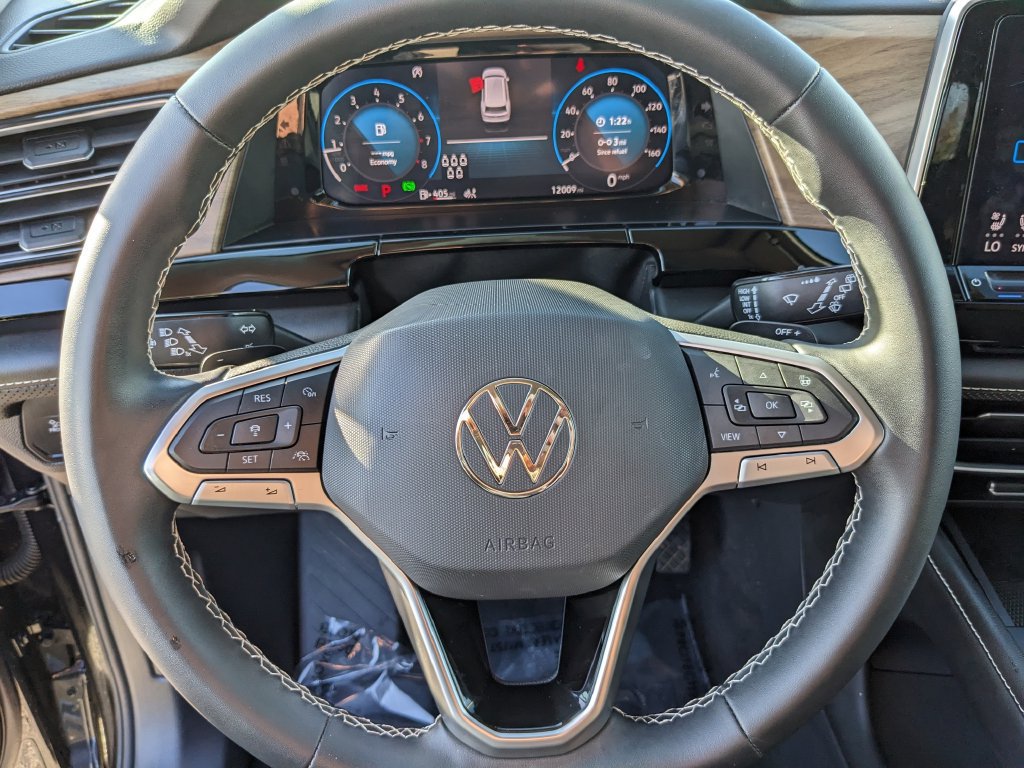 Certified 2024 Volkswagen Atlas SE FWD image 27