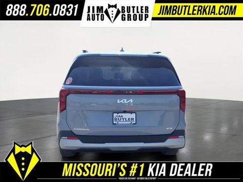 New 2026 Kia Carnival EX FWD image 29