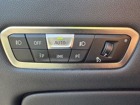 Used 2019 BMW X5 xDrive40i w/ Convenience Package image 29