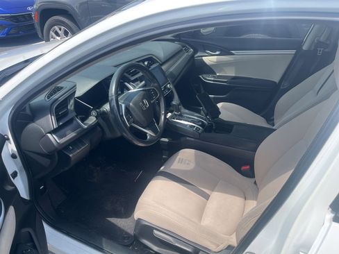 Used 2018 Honda Civic EX-T image 2
