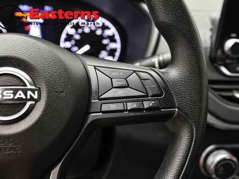 Used 2024 Nissan Altima 2.5 S FWD image 16