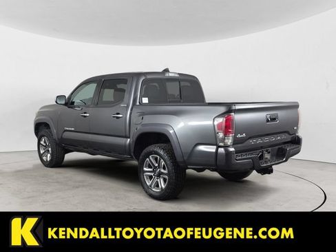 Used 2019 Toyota Tacoma Limited AWD/4WD image 7