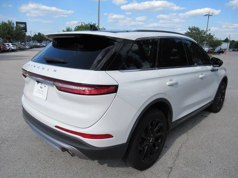 Used 2022 Lincoln Corsair FWD w/ Premium Package image 7