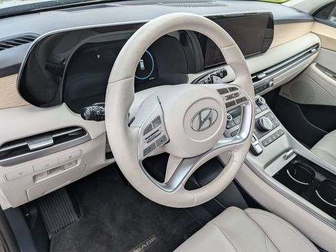 Used 2023 Hyundai Palisade Limited AWD/4WD image 11