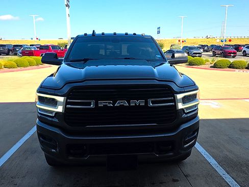 Used 2020 RAM 2500 Big Horn w/ Level 2 Equipment Group AWD/4WD image 2