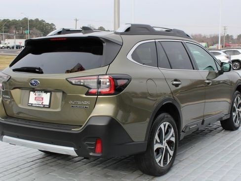 Certified 2022 Subaru Outback Touring XT image 5