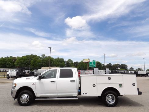 Used 2024 RAM 3500 Tradesman w/ Chrome Appearance Group AWD/4WD image 71