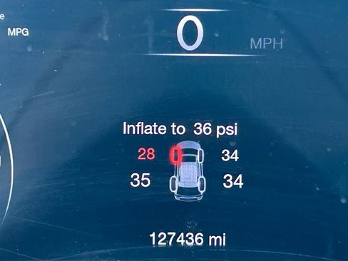 Used 2018 Jeep Grand Cherokee Limited AWD/4WD image 23