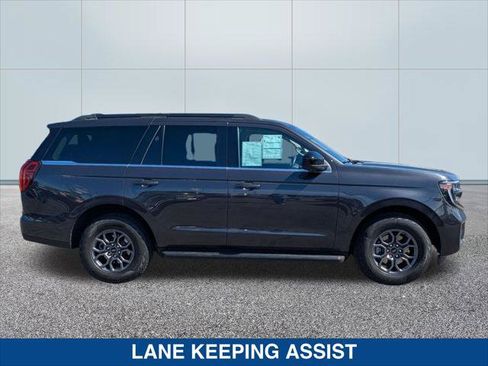 Certified 2025 Ford Expedition Active RWD image 6